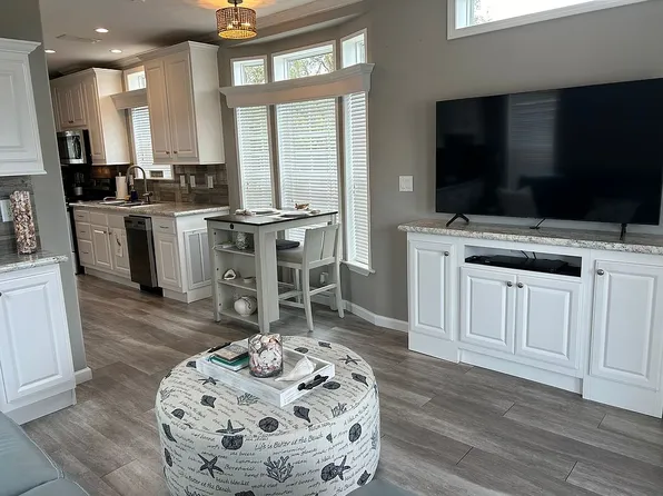 14500 Tamiami Trl E #69, Naples, FL 34114