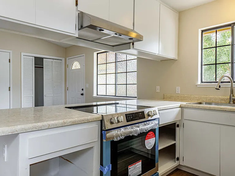 3521 Akeby Dr — Photo 11
