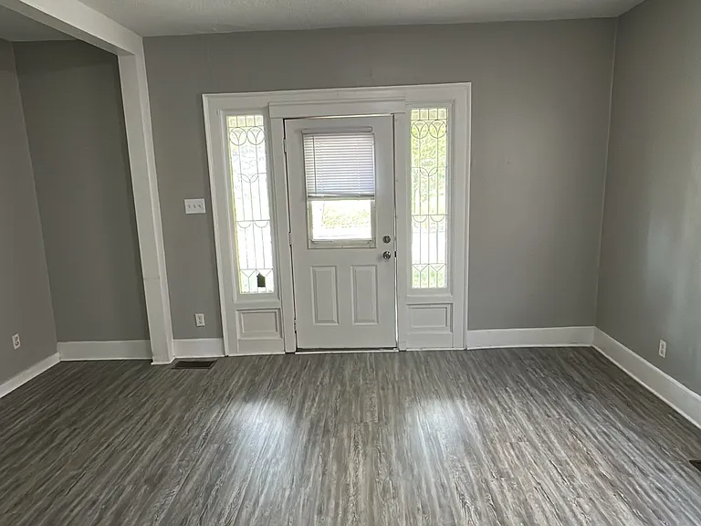 1508 E Main St #1 — Photo 3