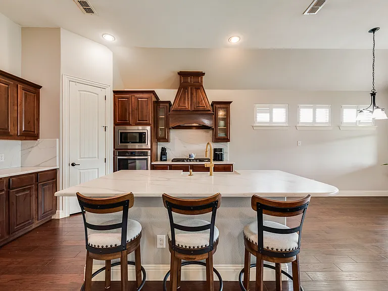 2112 Benjamin Creek Dr — Photo 22
