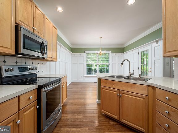 5th image of 27 Winchelsea Ct