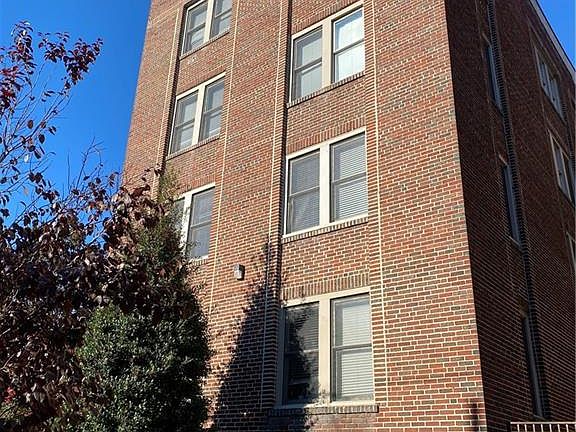 3rd image of 200 W 31st St APT 401