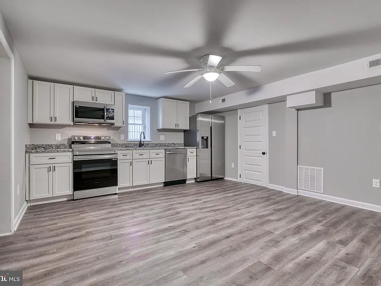 6722 Brentwood Ave #B — Photo 4