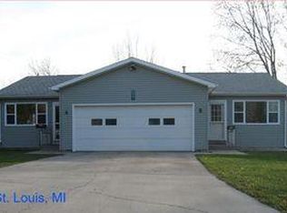 115 Chestnut St #A, Saint Louis, MI 48880