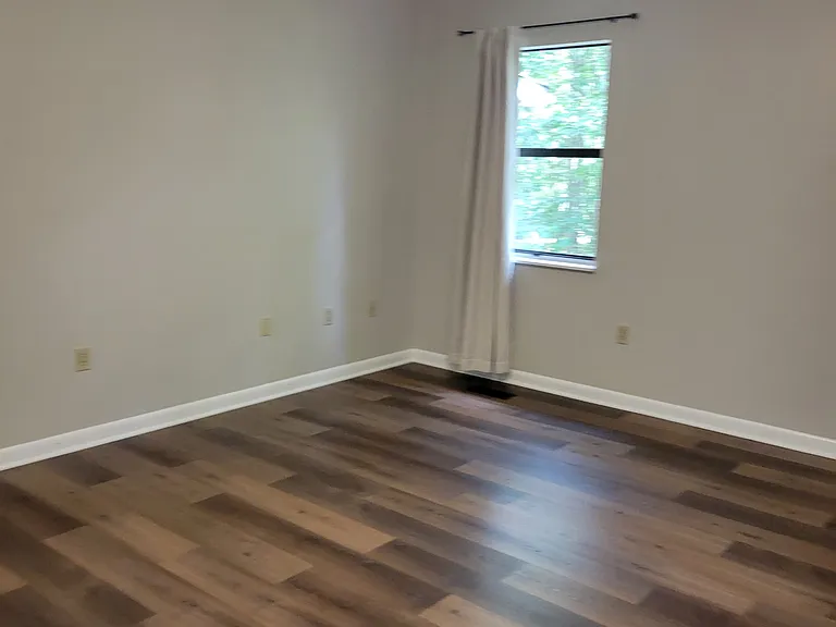 111 Devon Rd — Photo 33