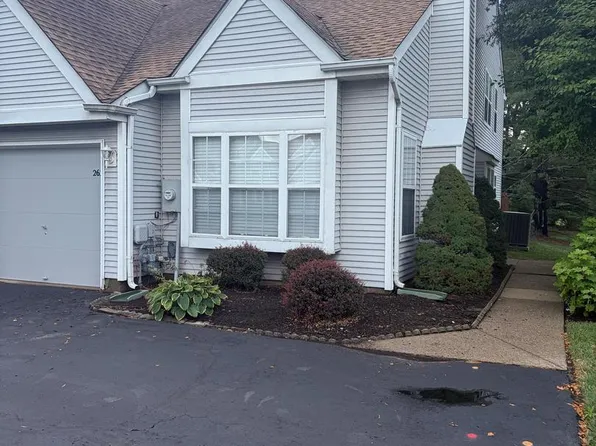 263 Birch Hollow Dr, Bordentown, NJ 08505