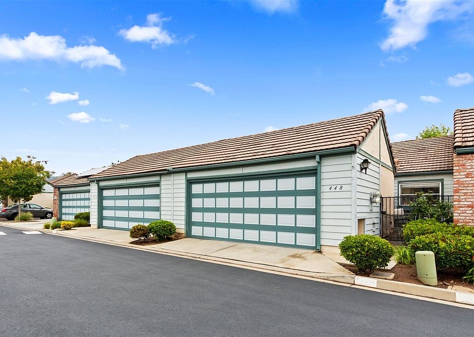 1st image of 448 Nantucket Gln