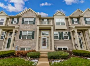 575 Treble Ln, Volo, IL 60073