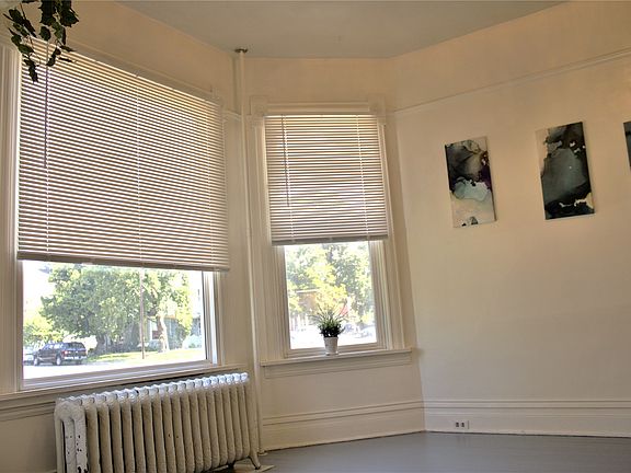 4th image of 319 E Spruce St