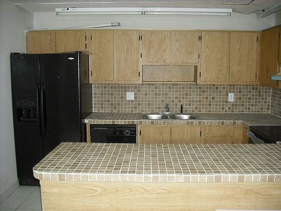 4th image of 147 San Remo Blvd