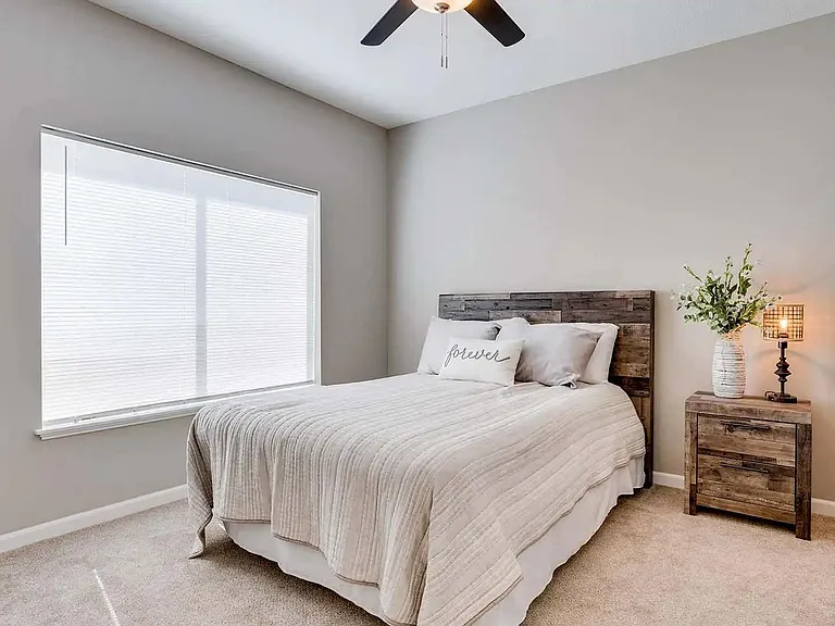 Circle Pines, MN Lexington Lofts | Rowan | Bedroom