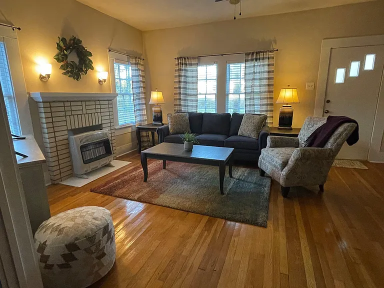 1407 N Jackson St — Photo 9