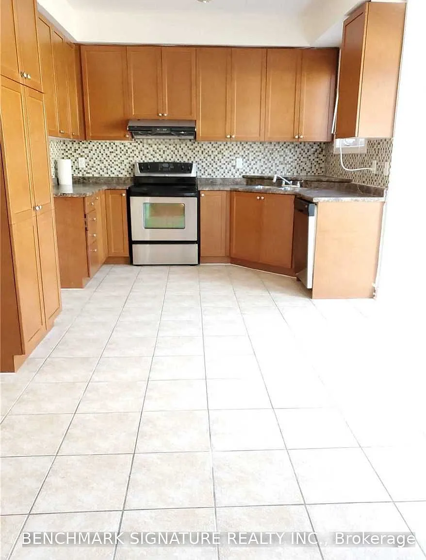 6 bed, $3,950 — Photo 2