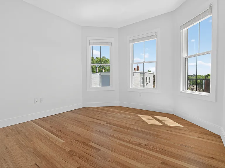 138 Centre St #6 — Photo 10