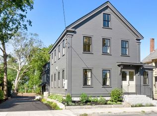 287 Merrimac St, Newburyport, MA 01950
