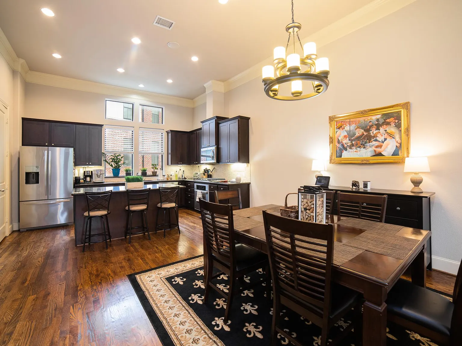 3 bed, 2232 sqft, $5,000 — Photo 2