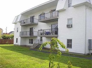352 Vale St APT 6, Fall River, MA 02724