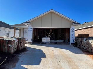 1317 Willowood Cir, Yukon, OK 73099
