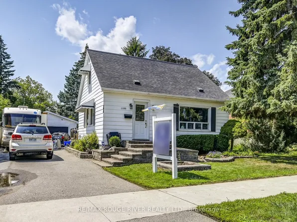 1106 Green St, Whitby, ON L1N 4G7