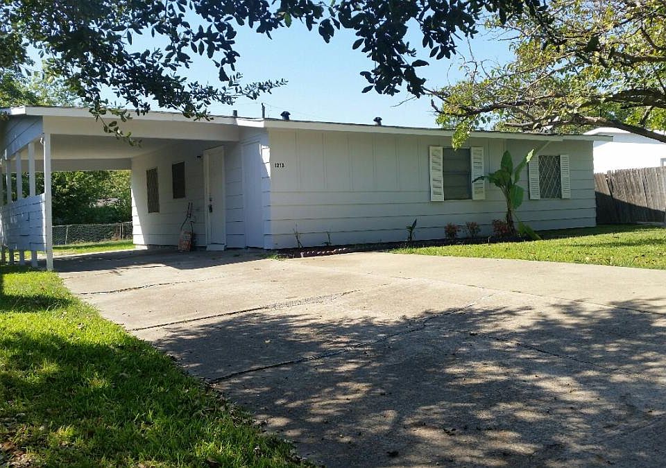 1st image of 1213 Crest Park Dr