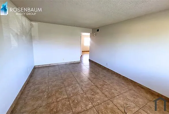 1746 E 6th Ave — Photo 2