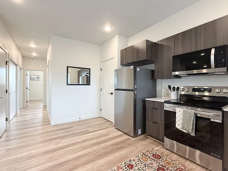 Grandridge Meadows Lofts — Photo 8