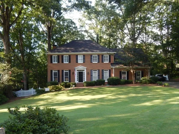 4055 River Cliff Chase SE, Marietta, GA 30067