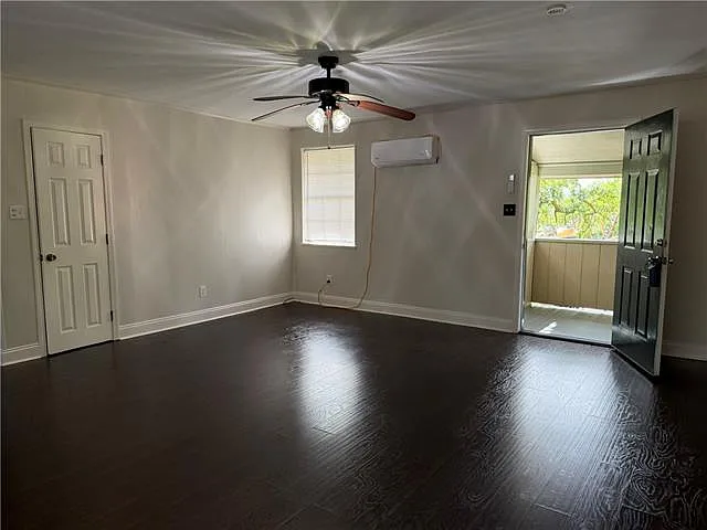 3109 Grandview Pl — Photo 4