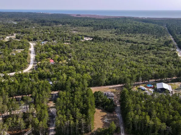 2739 Seameadows Dr, Perry, FL 32348