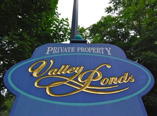 53 Pond Cir, Wayne, NJ 07470