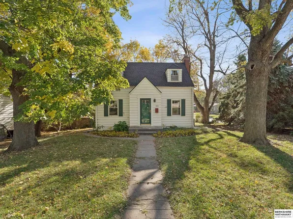 101 E 16th Ave, Bellevue, NE 68005