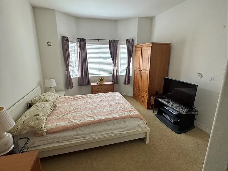 17888 Alburtis #B215 — Photo 15