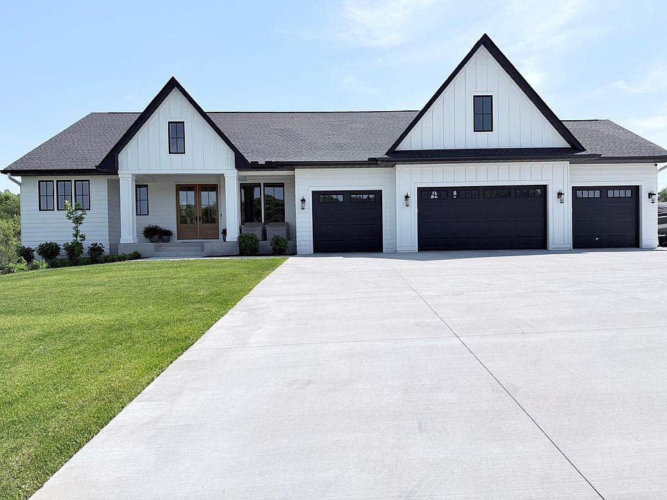 1st image of 9763 Frontier Ln