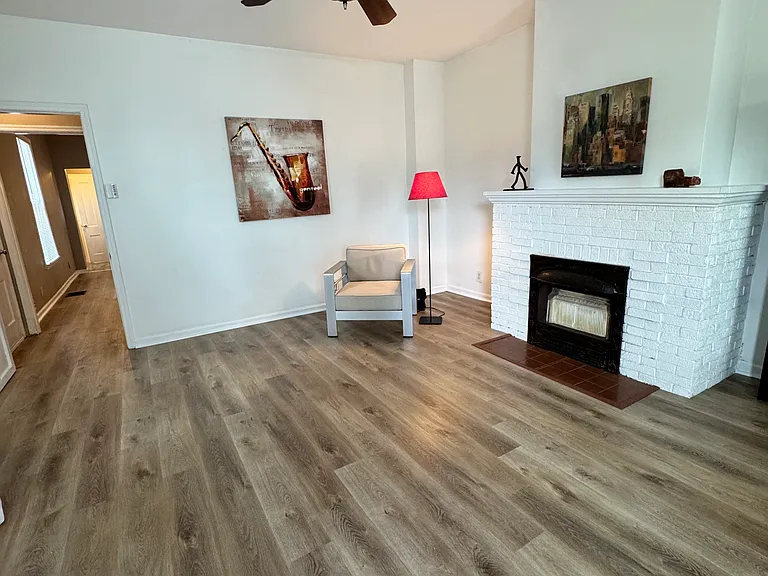 224 Walnut St — Photo 3