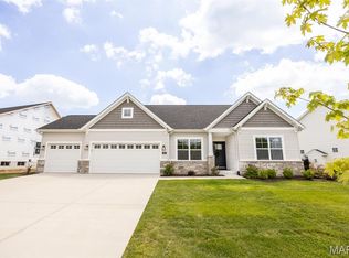 125 Chickasaw Ln, O'Fallon, IL