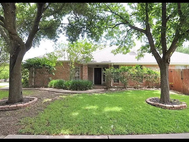 10229 Andora Dr — Photo 17