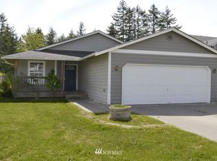 765 Riverside Ln E, Eatonville, WA 98328
