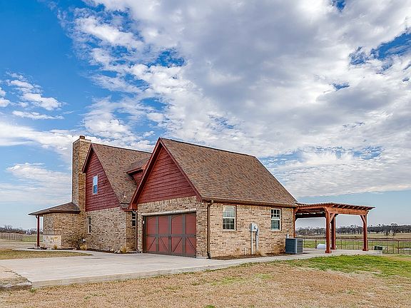 4th image of 2220 Lazy Bend Rd