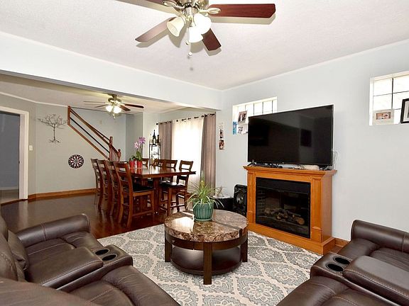 4th image of 2113 S Cuyler Ave