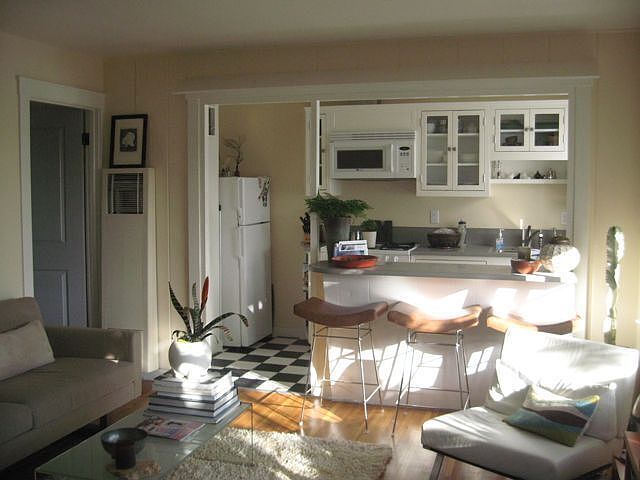 2nd image of 524 Cypress Dr