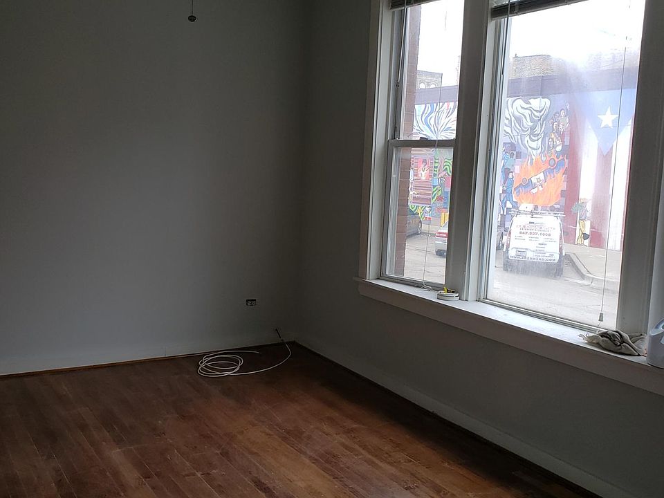1st image of 1215 N Washtenaw Ave #1