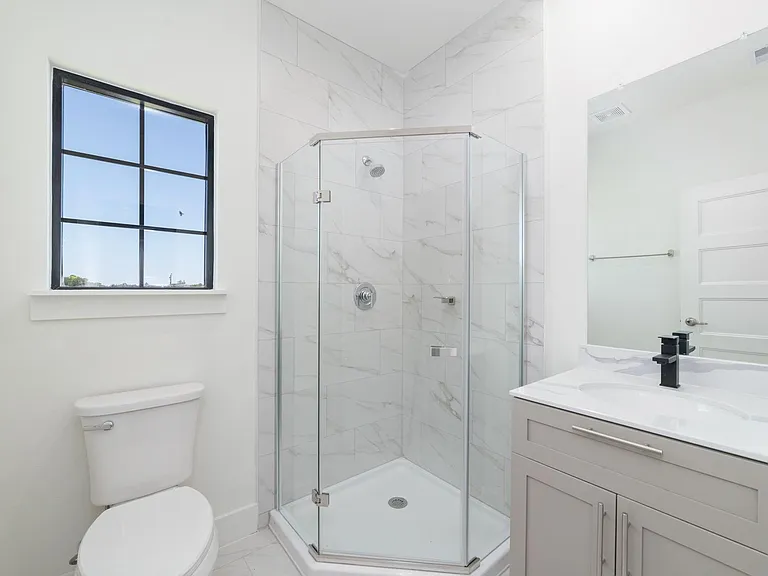 11924 N Hoa Sen Cir — Photo 15