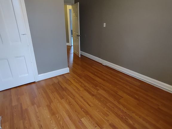 5th image of 1014 N Adams St Unit 2