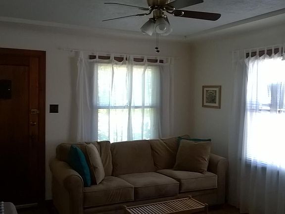 4th image of 1738 Snyder Ave