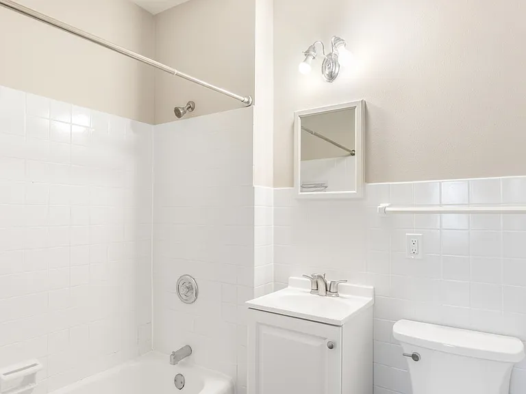 2311 E North Ave #1 — Photo 13