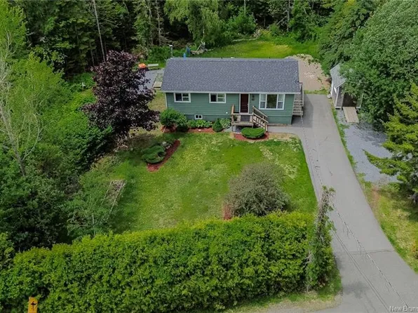 53 Inglewood Dr, Grand Bay Westfield, NB E5K 2E1