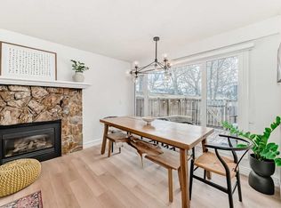 66 W Glamis Grn SW #149, Calgary, AB T3E 6V1