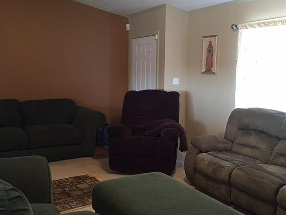4th image of 452 Ross Acres Road 1