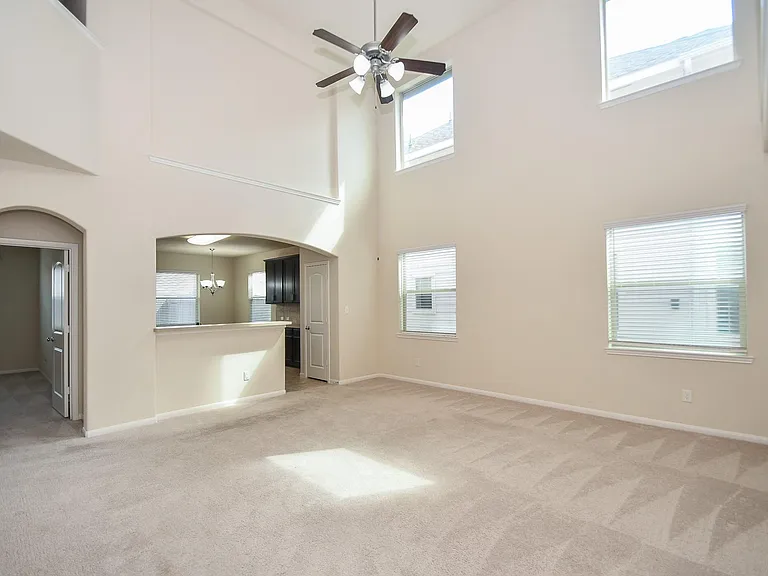 2738 Meandering Elm Trl — Photo 6