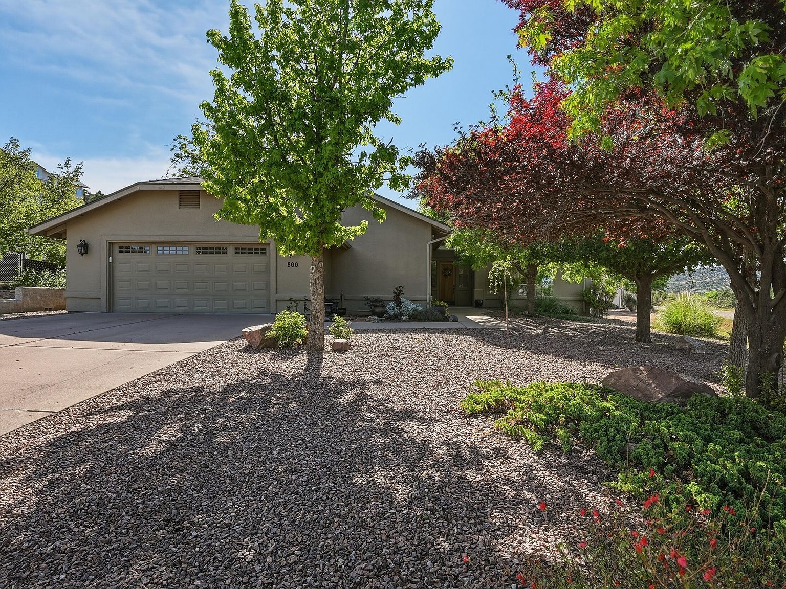 800 S Greenview Ct